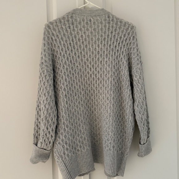 Fashionable Grey Open Cardigan Sweater - Picture 2 of 4